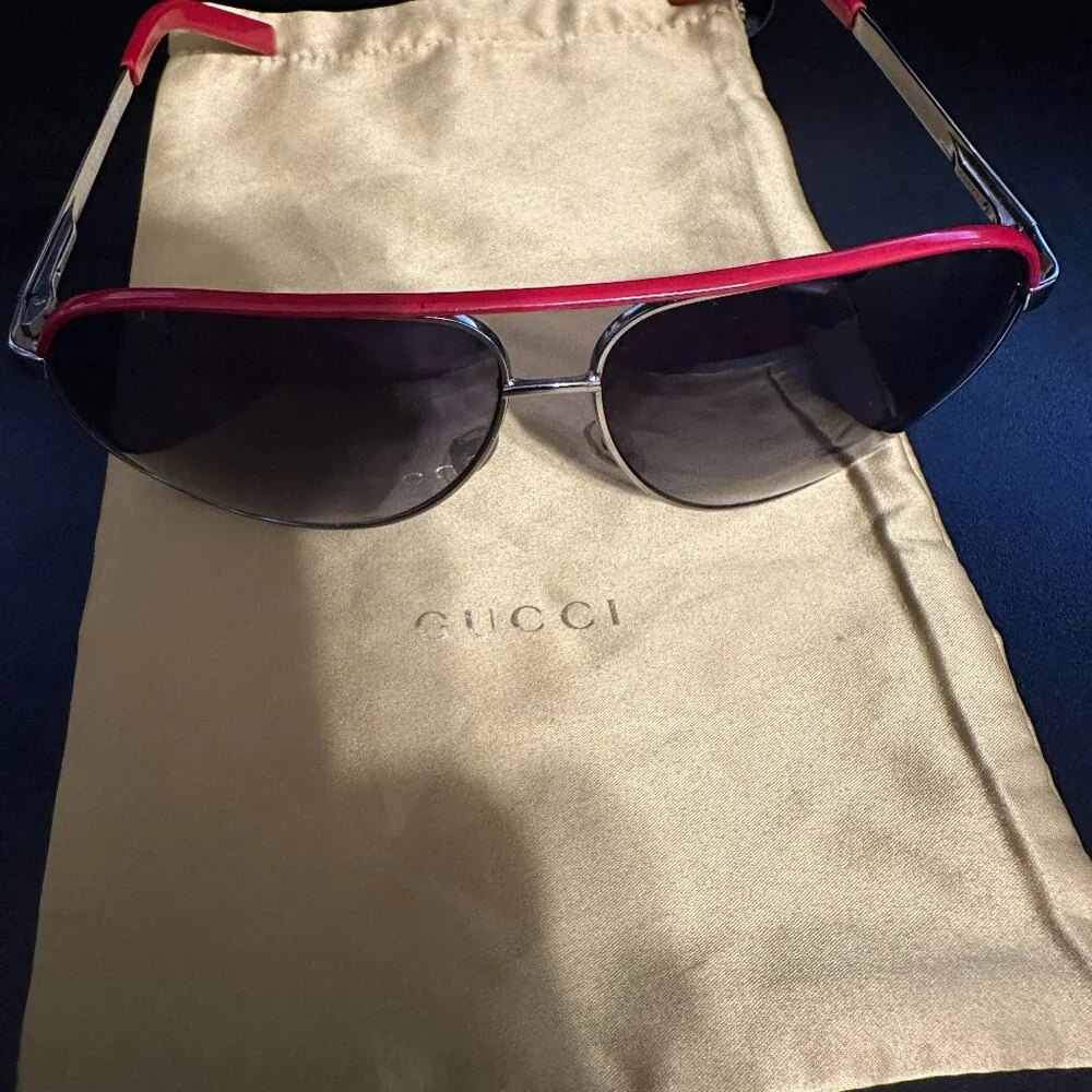 Gucci Aviator Sunglasses GG 1827/S - Timeless Elegance and Sophistication - Picture 3 of 16